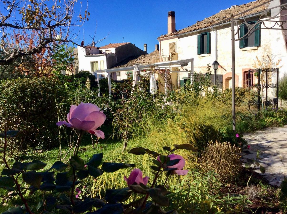 Bed and Breakfast Art & Breakfast Ripabottoni Екстер'єр фото